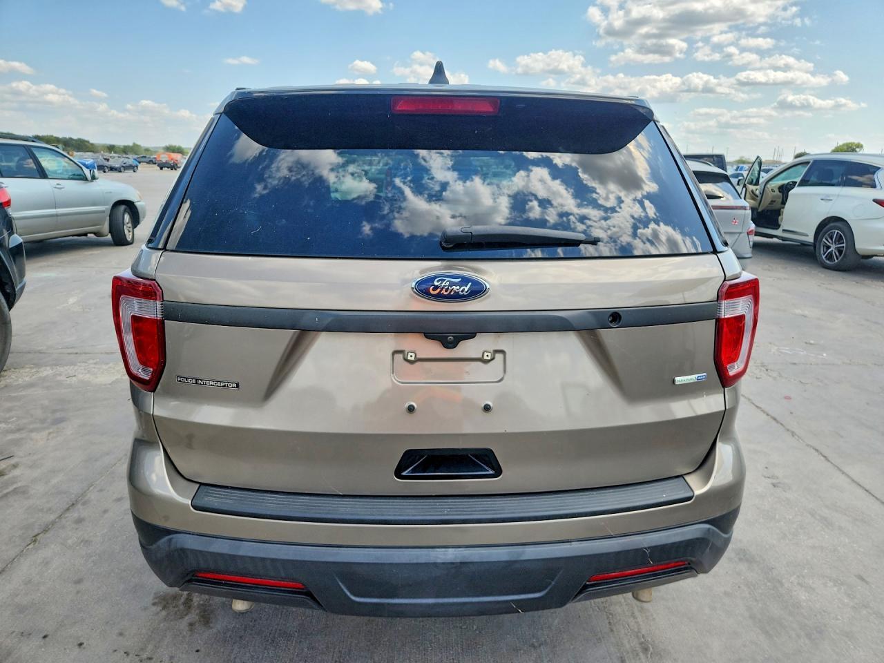 2019 FORD EXPLORER POLICE INTERCEPTOR — Фото 6 из 12