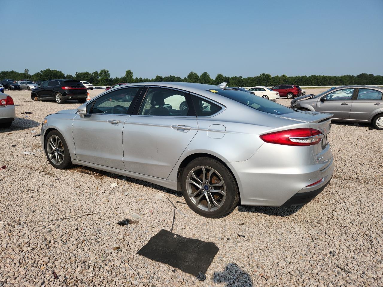 2019 FORD FUSION TITANIUM HEV — Фото 2 из 12