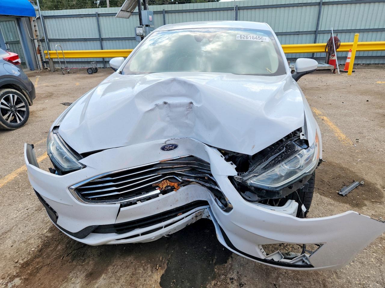2019 FORD FUSION SE — Фото 5 из 12
