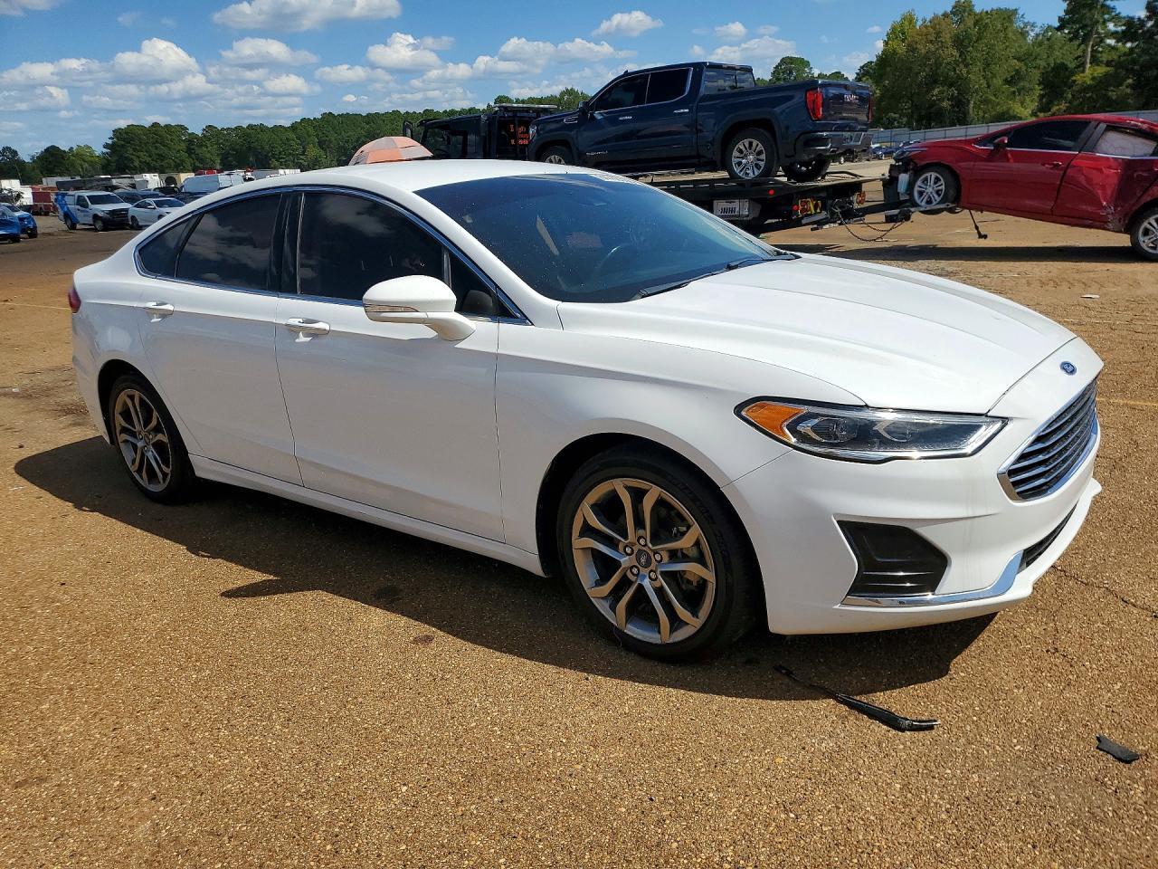 2019 FORD FUSION SEL — Фото 4 из 12