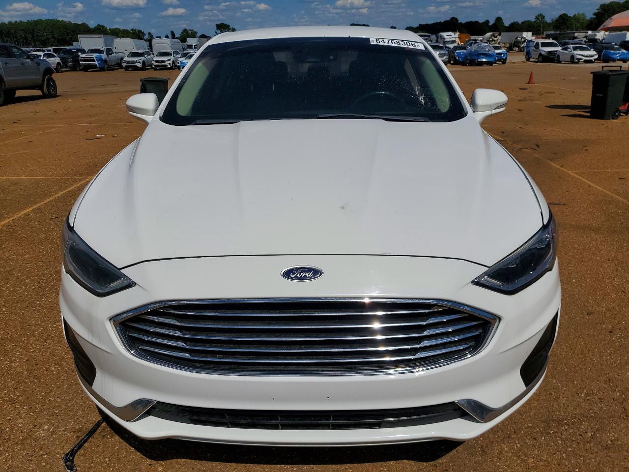2019 FORD FUSION SEL — Фото 5 из 12