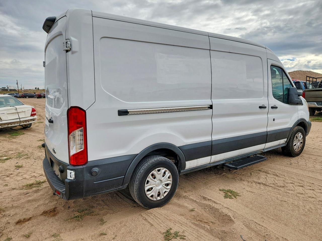 2019 FORD TRANSIT T-150 — Фото 3 из 13
