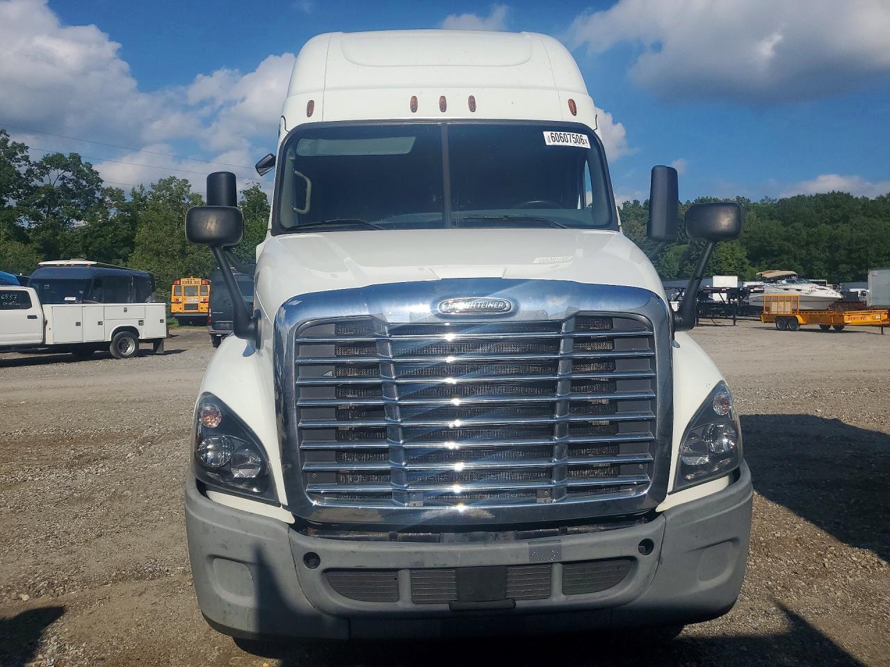 2019 FREIGHTLINER CASCADIA 125 SEMI TRUCK — Фото 5 из 14