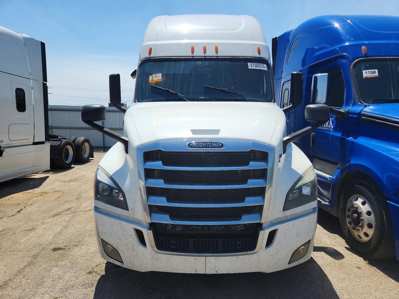 2019 FREIGHTLINER CASCADIA 126 SEMI TRUCK — Фото 5 из 14