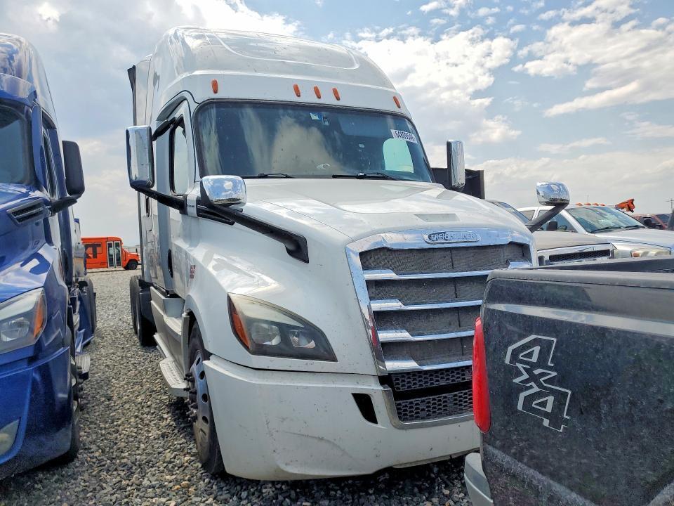 2019 FREIGHTLINER CASCADIA 126 SEMI TRUCK — Фото 4 из 13