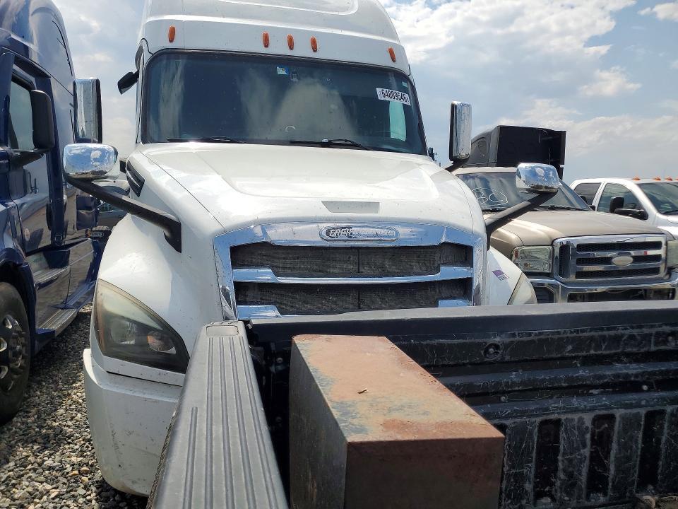 2019 FREIGHTLINER CASCADIA 126 SEMI TRUCK — Фото 5 из 13