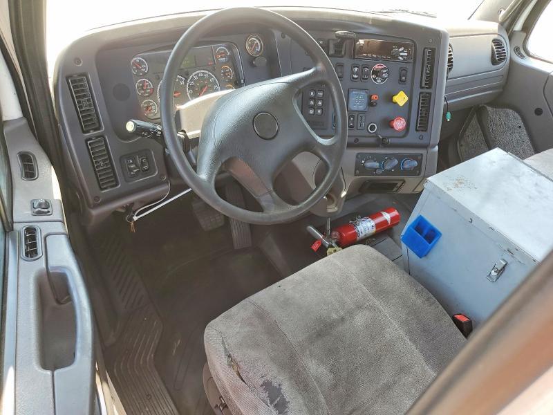 2019 FREIGHTLINER BUSINESS CLASS M2 SEMI TRUCK — Фото 8 из 12