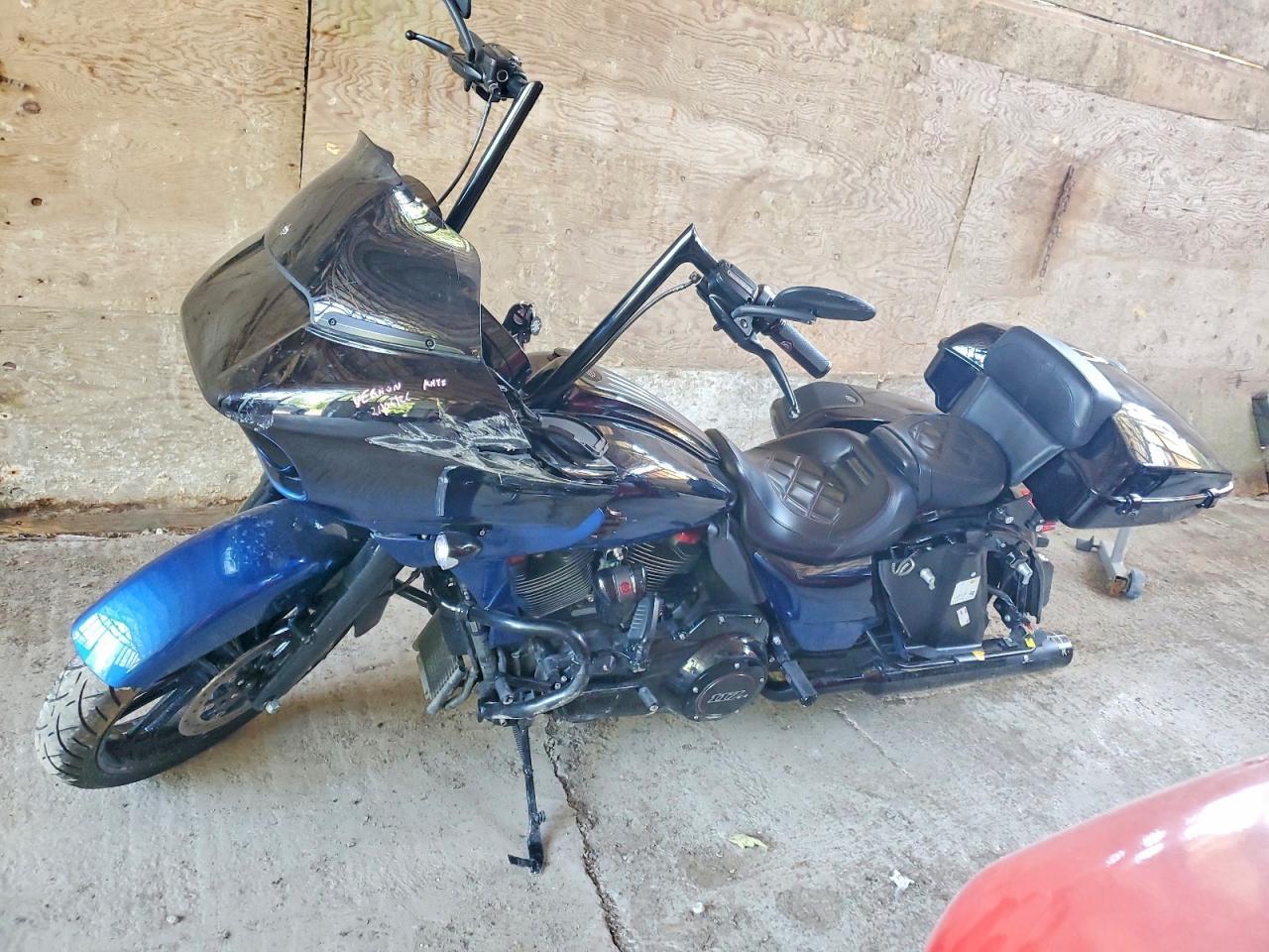 5HD1TCLA0KB954781 2019 HARLEY-DAVIDSON FLTRXSE photo no. 3