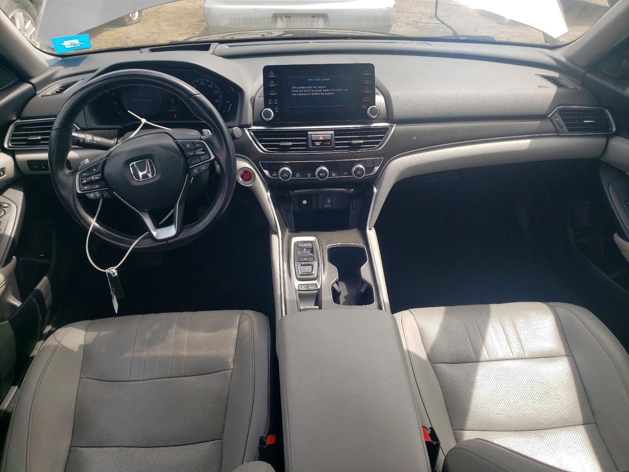 2019 HONDA ACCORD TOURING — Фото 8 из 12