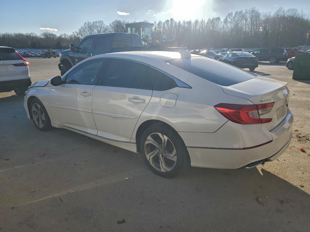 2019 HONDA ACCORD EX — Фото 2 из 12
