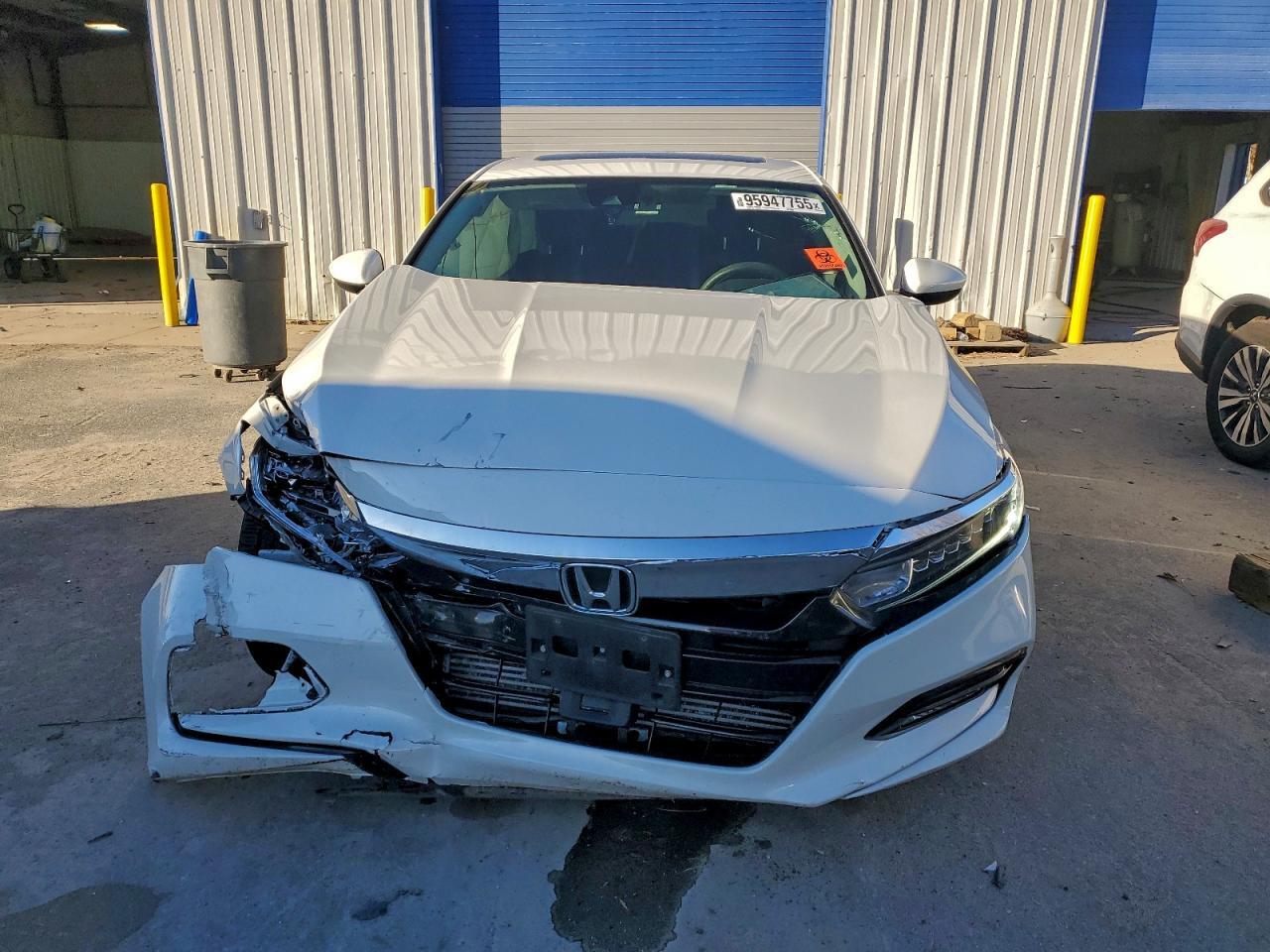 2019 HONDA ACCORD EX — Фото 5 из 12