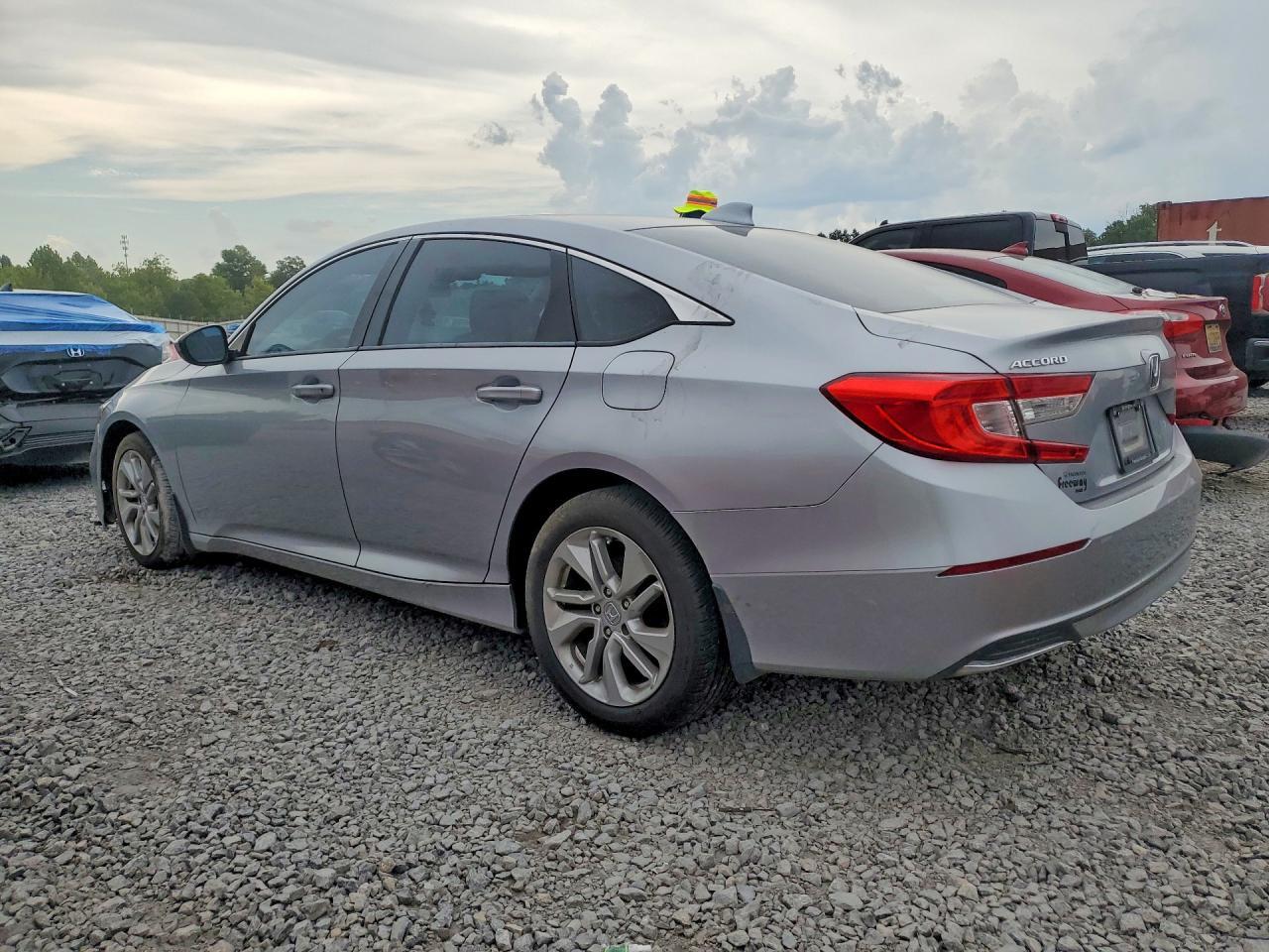 2019 HONDA ACCORD LX — Фото 2 из 12