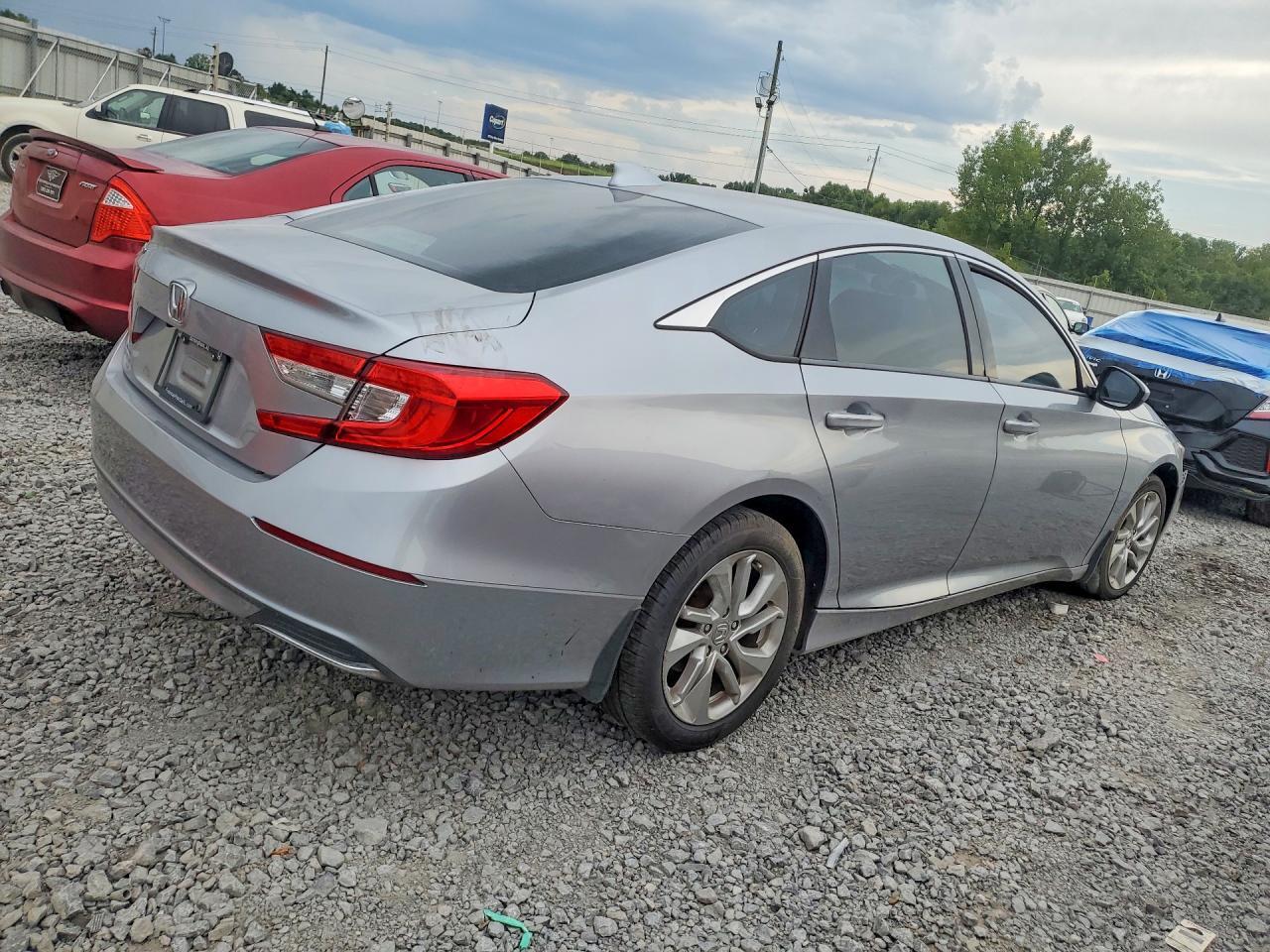 2019 HONDA ACCORD LX — Фото 3 из 12