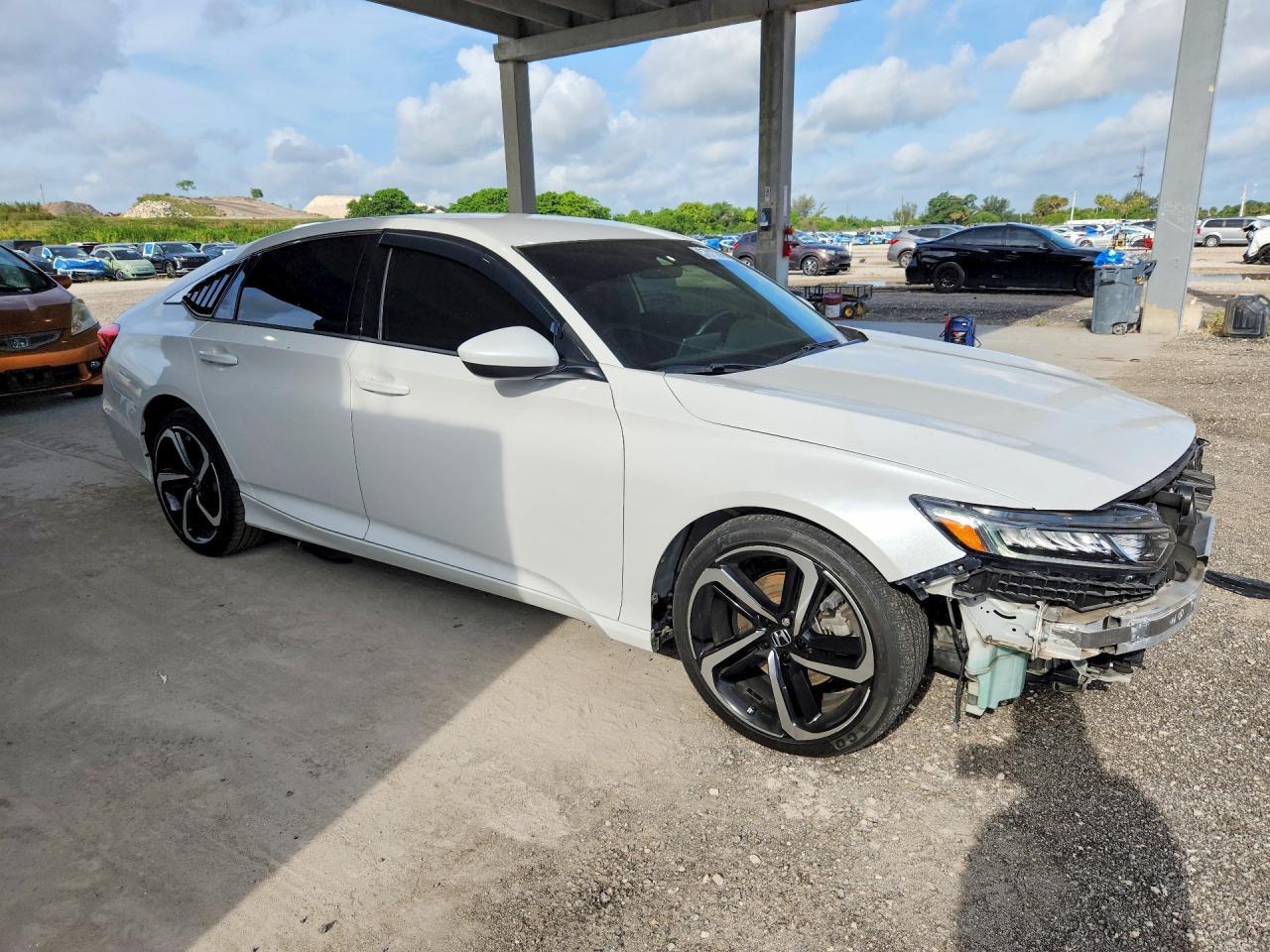 2019 HONDA ACCORD SPORT — Фото 4 из 12