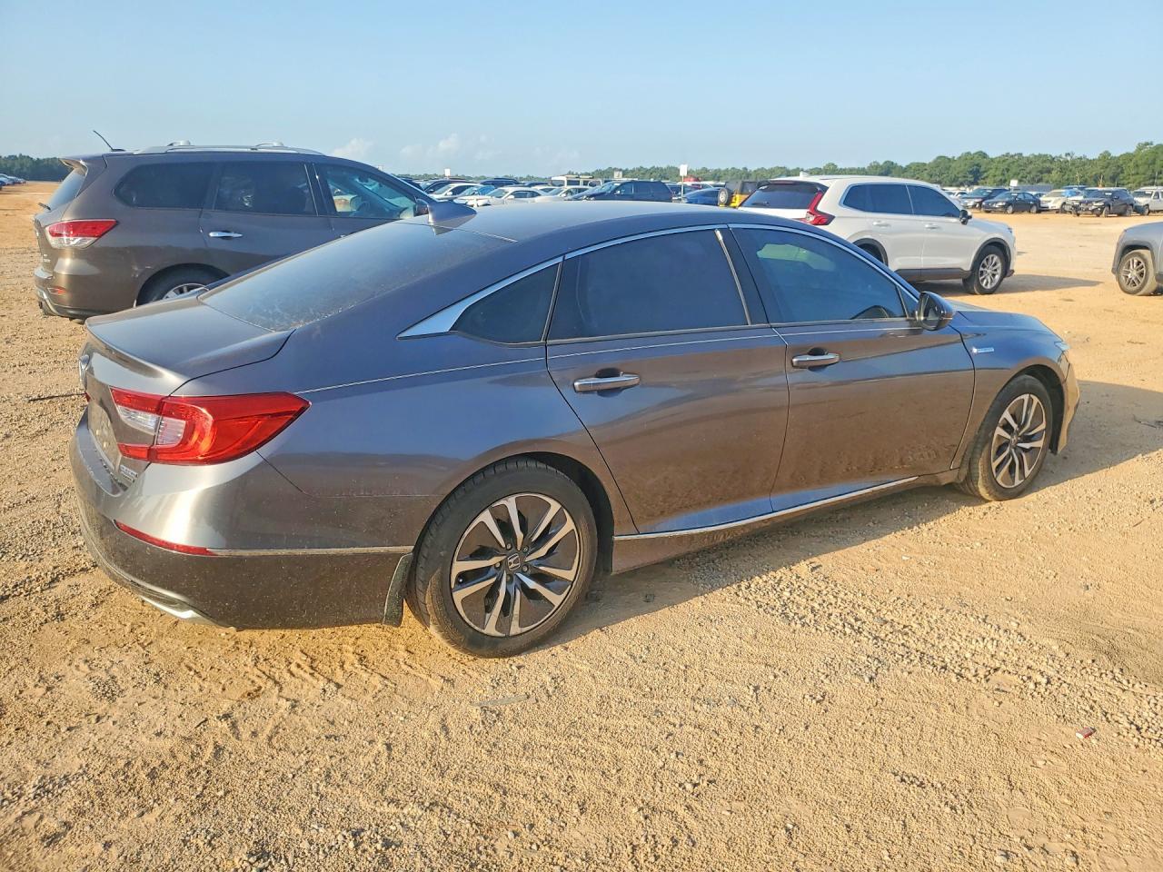 2019 HONDA ACCORD TOURING HYBRID — Фото 3 из 12