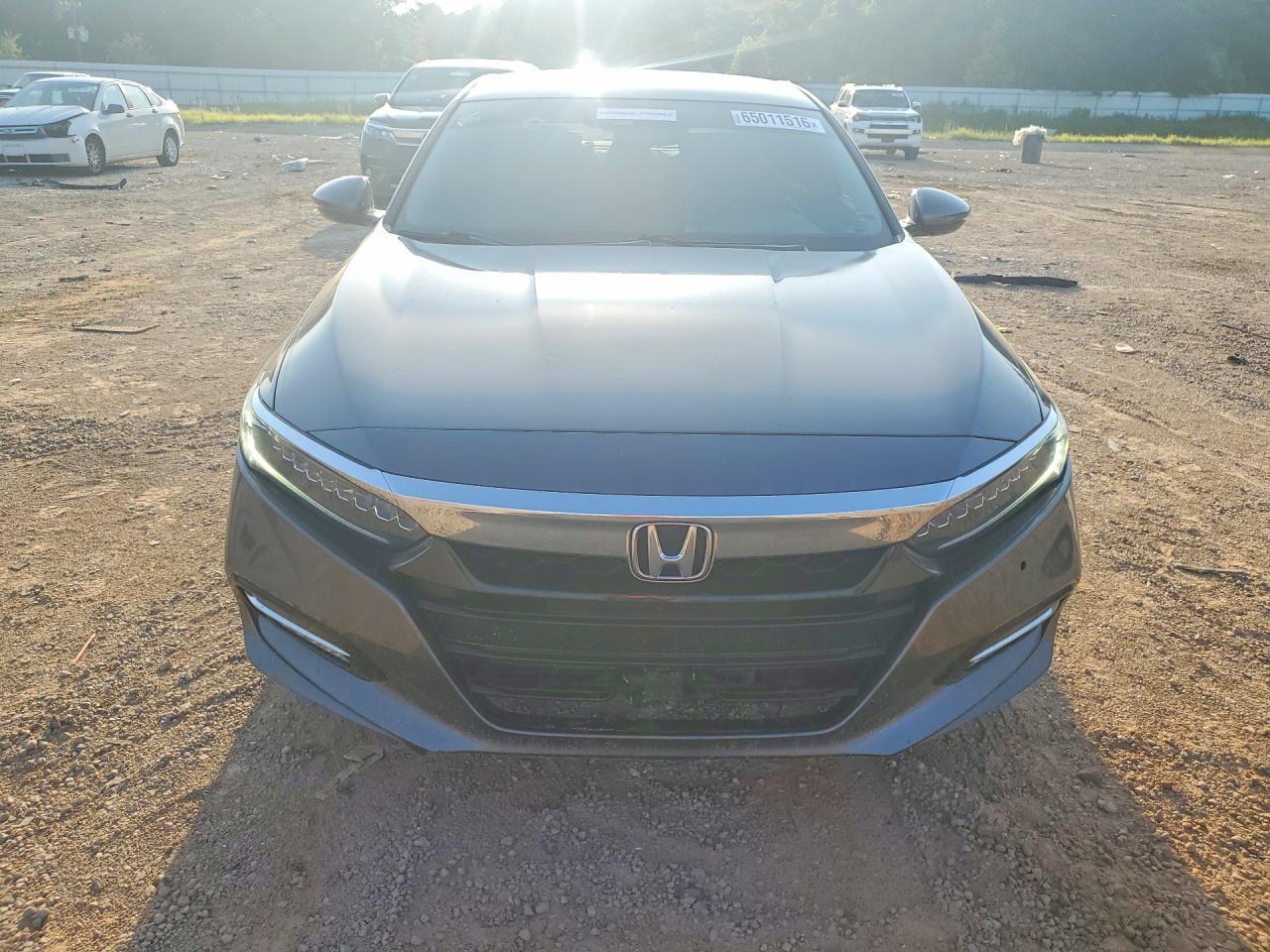 2019 HONDA ACCORD TOURING HYBRID — Фото 5 из 12