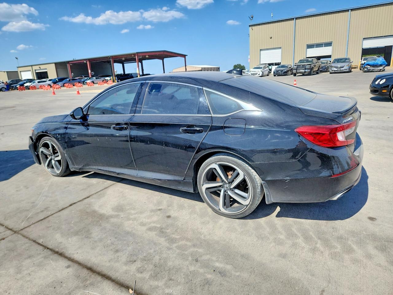 2019 HONDA ACCORD SPORT — Фото 2 из 12