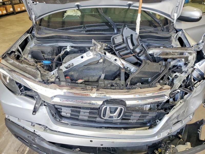 2019 HONDA RIDGELINE RTL — Фото 11 из 14