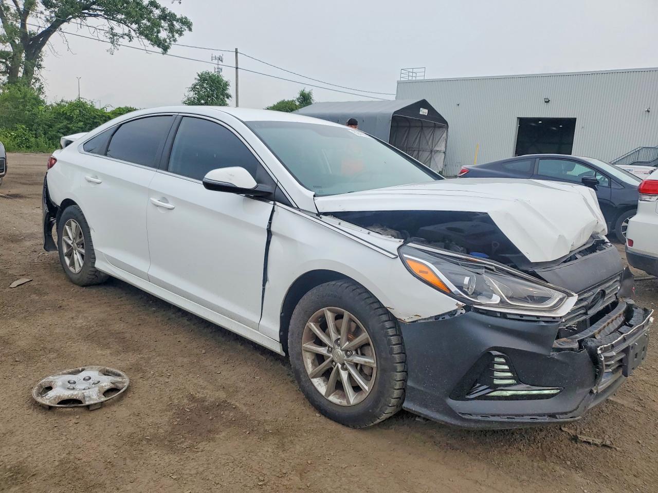 2019 HYUNDAI SONATA SE — Фото 4 из 12
