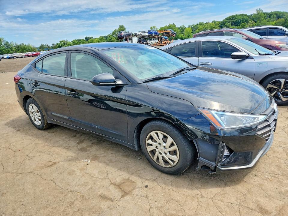 2019 HYUNDAI ELANTRA SE — Фото 4 из 12