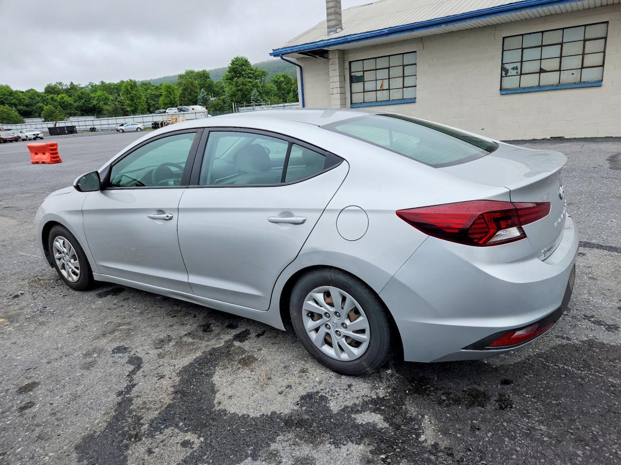 2019 HYUNDAI ELANTRA SE — Фото 2 из 12