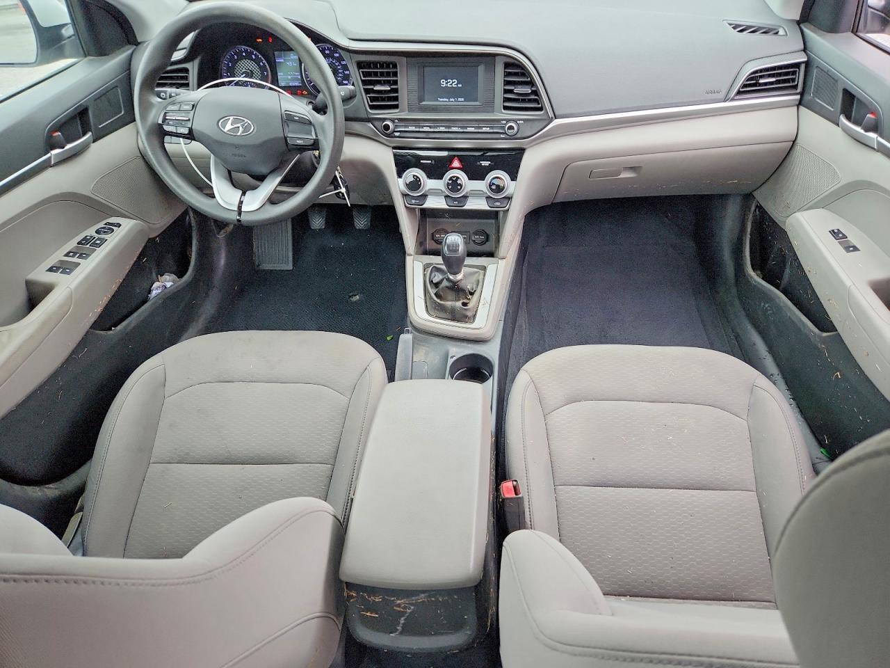 2019 HYUNDAI ELANTRA SE — Фото 8 из 12