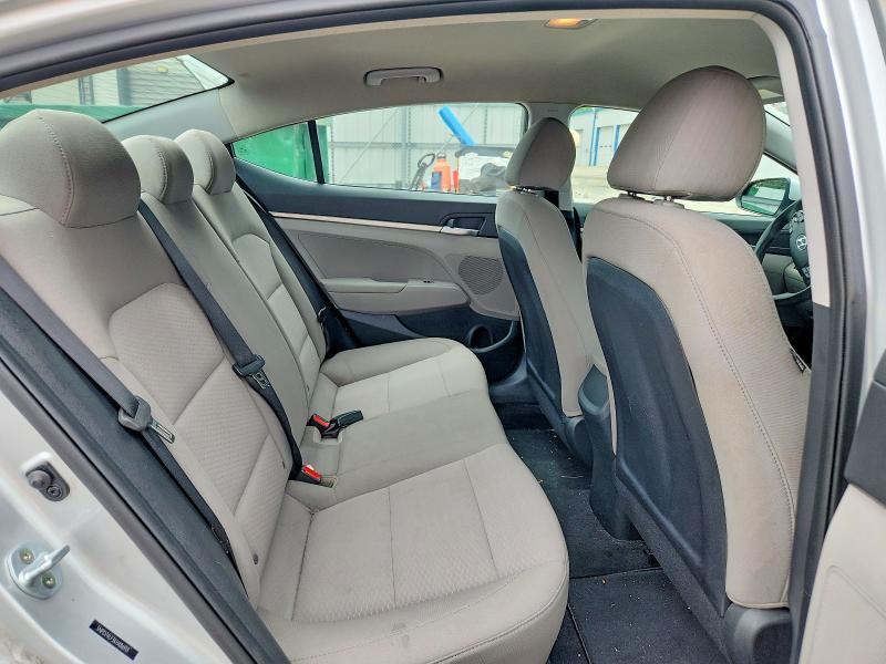 5NPD74LF3KH486913 2019 HYUNDAI ELANTRA photo no. 10