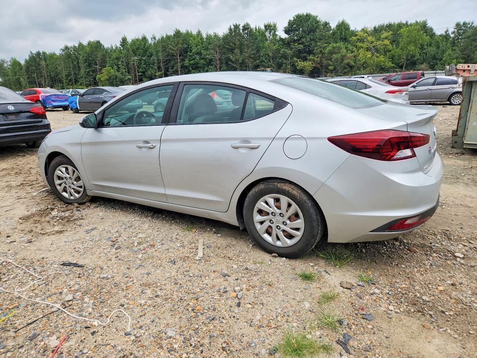 5NPD74LF3KH486913 2019 HYUNDAI ELANTRA photo no. 2