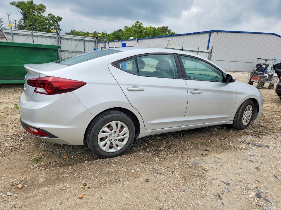 5NPD74LF3KH486913 2019 HYUNDAI ELANTRA photo no. 3