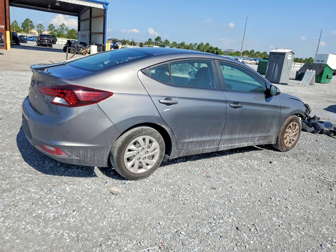 2019 HYUNDAI ELANTRA SE — Фото 3 из 13