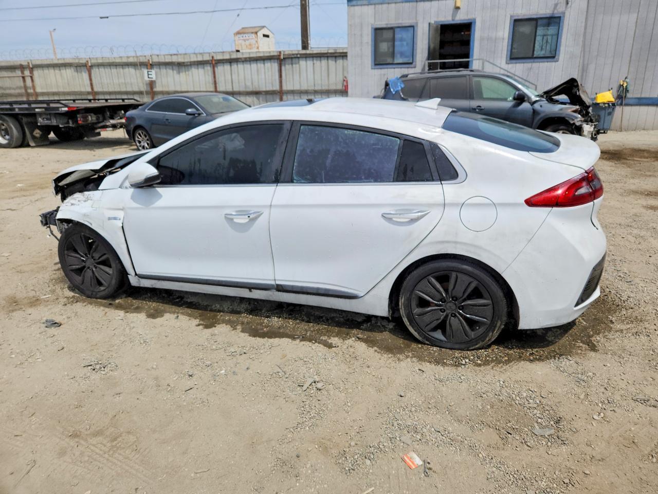 2019 HYUNDAI IONIQ LIMITED — Фото 2 из 14