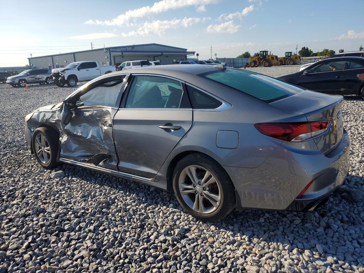 2019 HYUNDAI SONATA SPORT — Фото 2 из 12