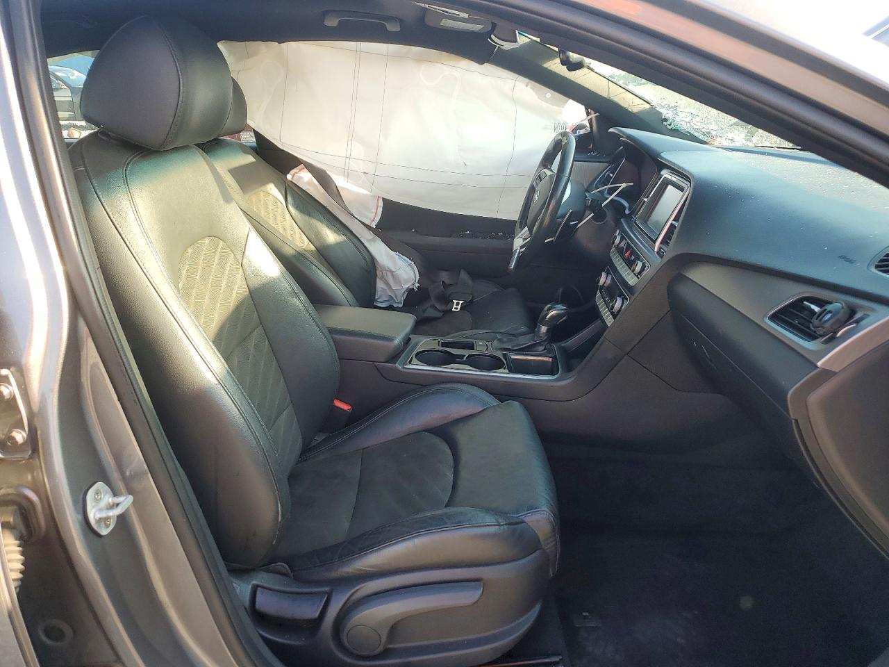 2019 HYUNDAI SONATA SPORT — Фото 7 из 12