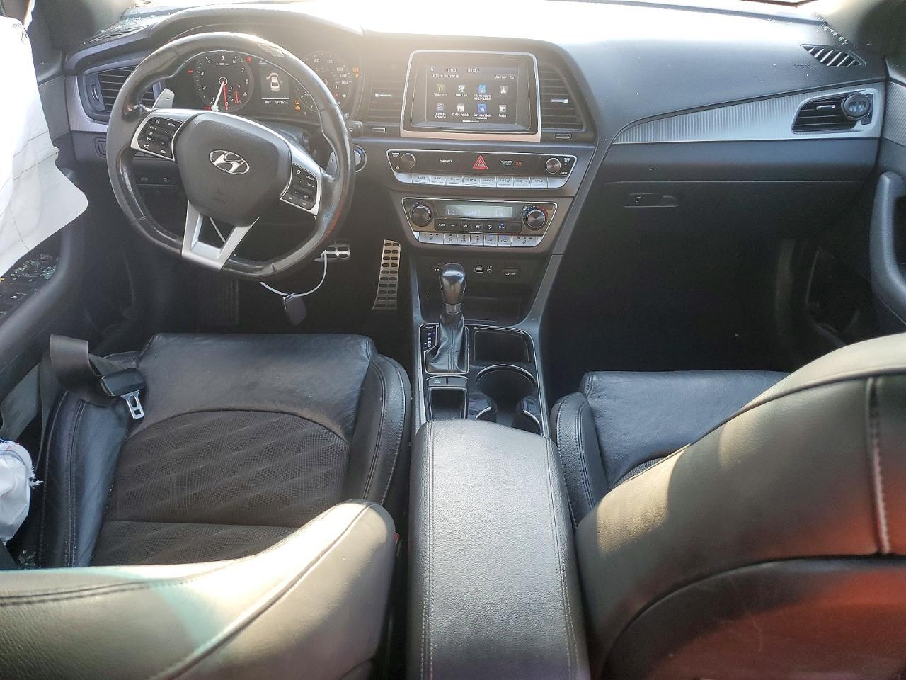 2019 HYUNDAI SONATA SPORT — Фото 8 из 12
