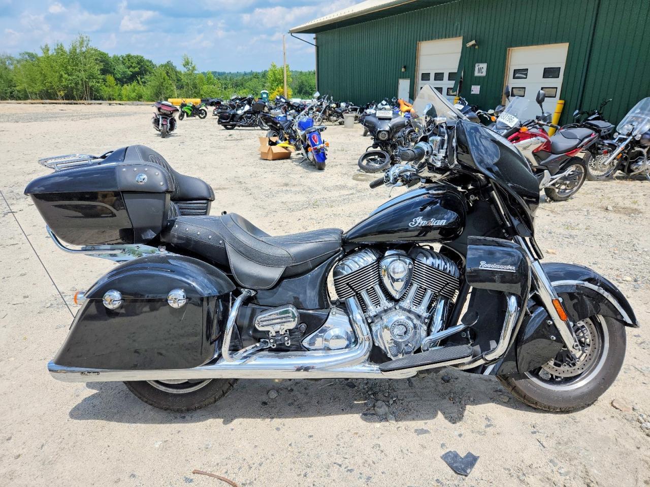 56KTRAAA8K3375761 2019 INDIAN ROADMASTER photo no. 1