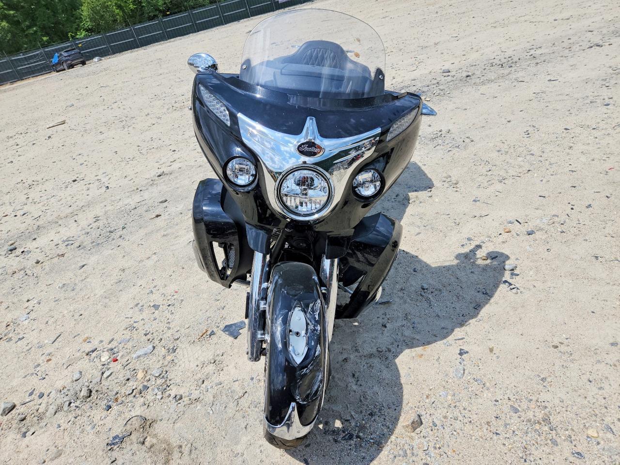 56KTRAAA8K3375761 2019 INDIAN ROADMASTER photo no. 2