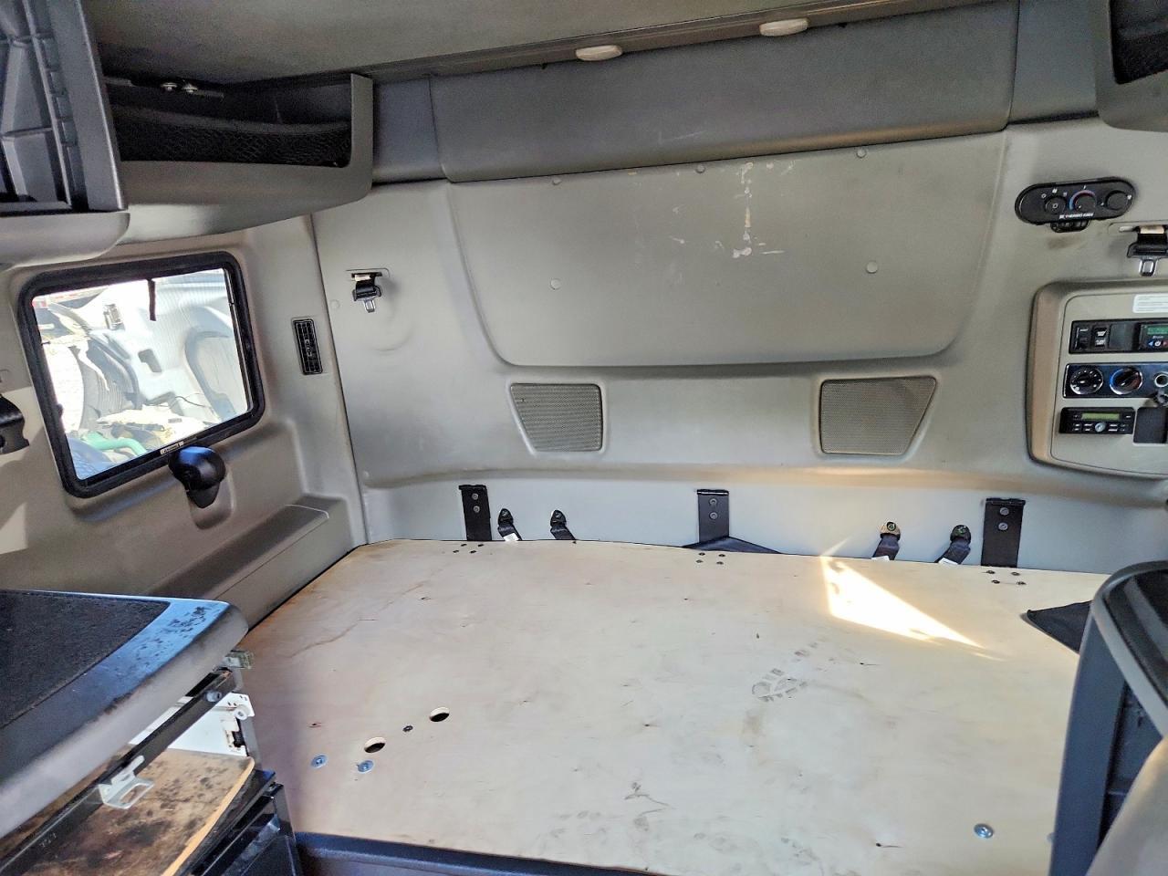 2019 INTERNATIONAL LT625 — Фото 10 из 14