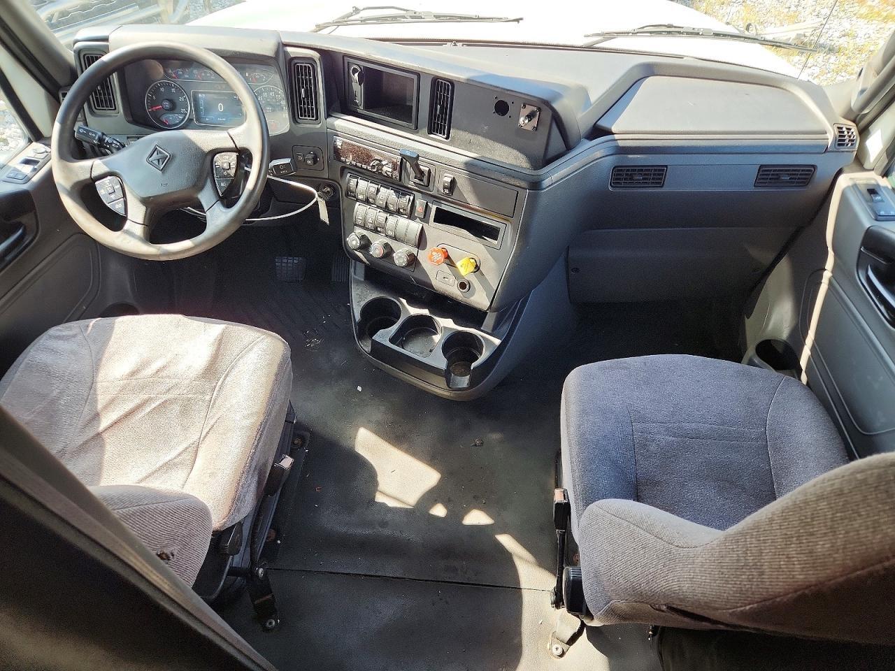 2019 INTERNATIONAL LT625 — Фото 8 из 14