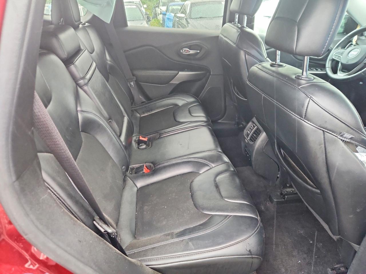 1C4PJMLB1KD195005 2019 JEEP CHEROKEE photo no. 11