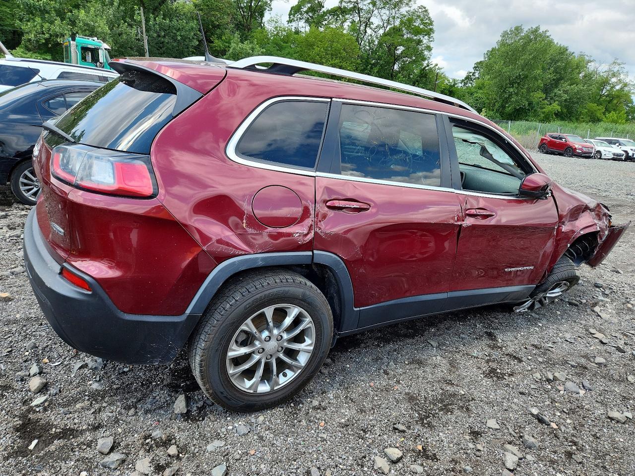 1C4PJMLB1KD195005 2019 JEEP CHEROKEE photo no. 3