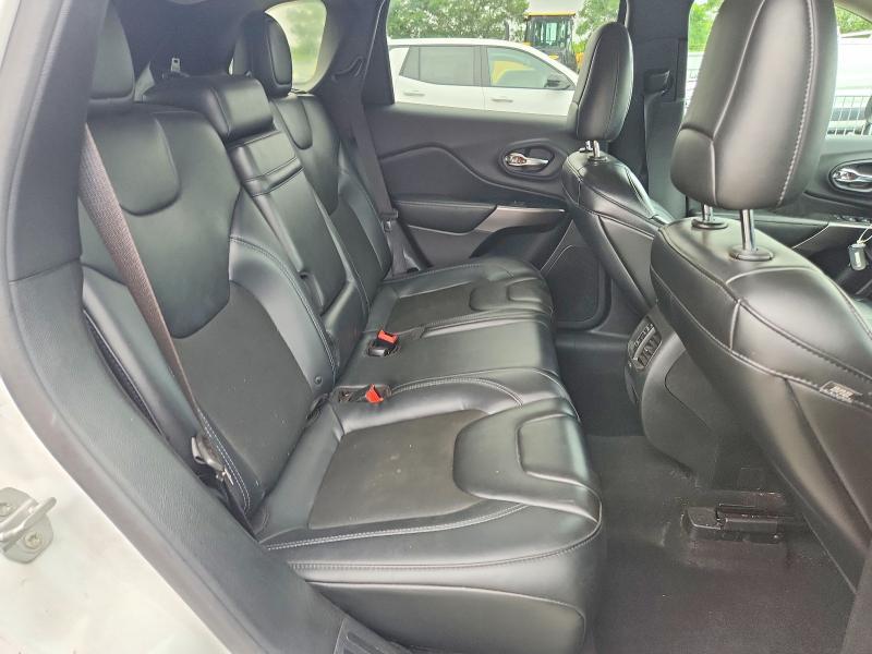 2019 JEEP CHEROKEE LATITUDE PLUS — Фото 11 из 13