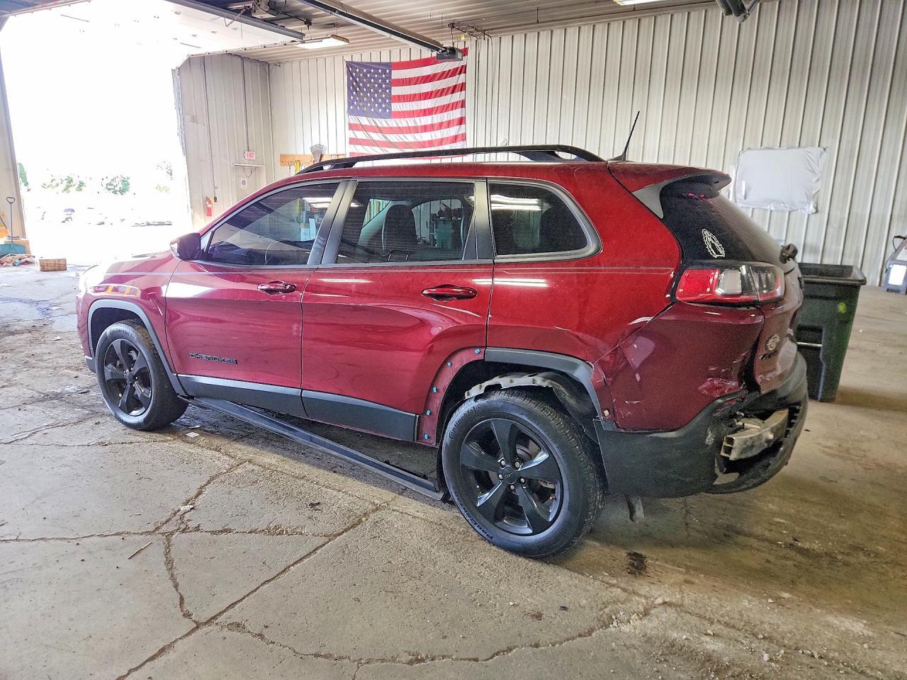 2019 JEEP CHEROKEE LATITUDE PLUS — Фото 2 из 13