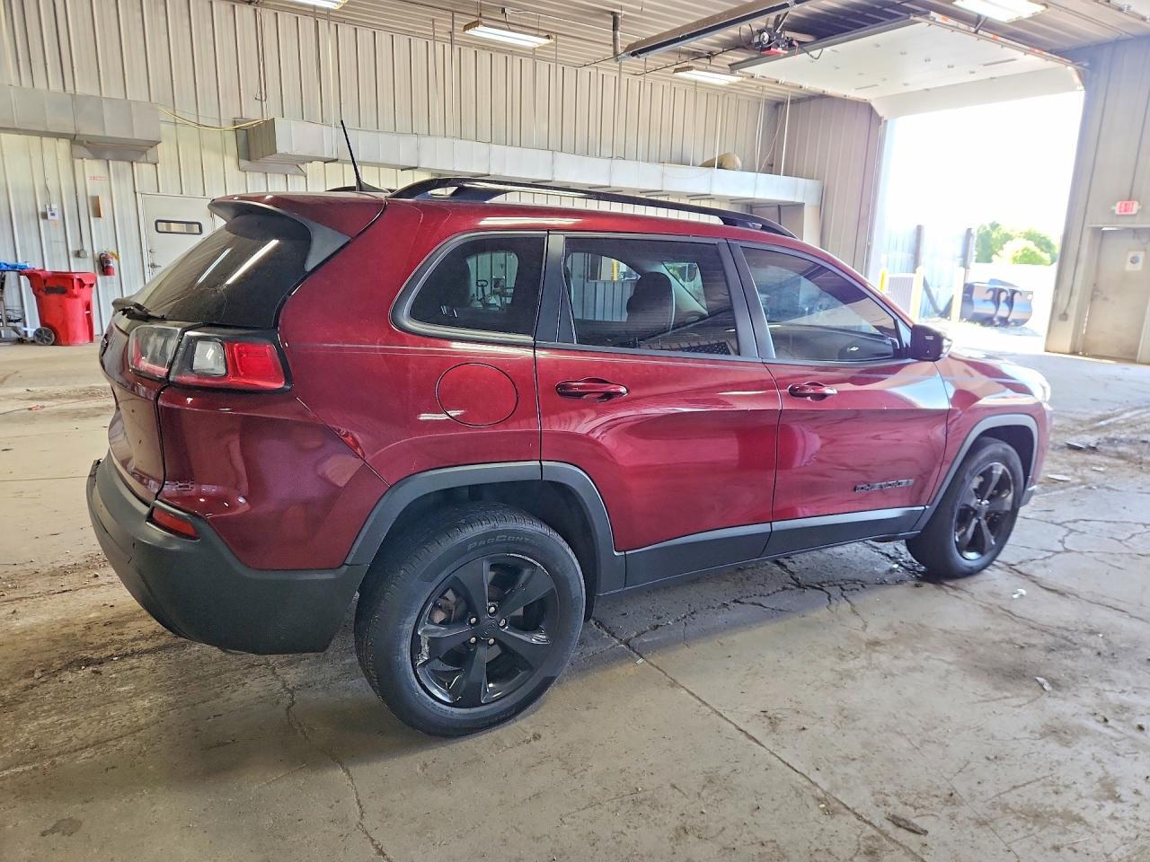 2019 JEEP CHEROKEE LATITUDE PLUS — Фото 3 из 13