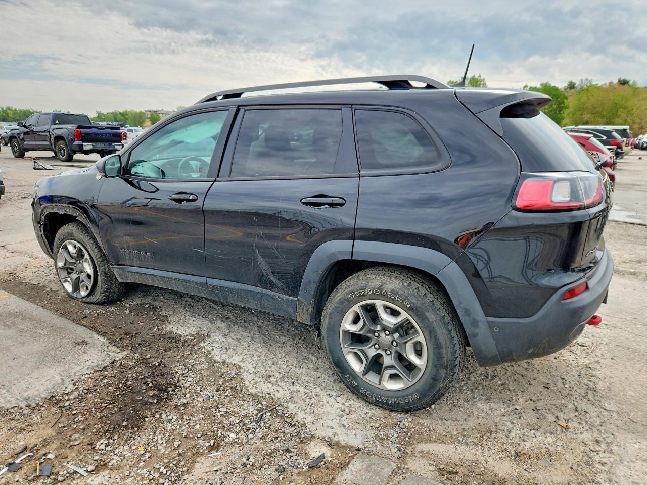 2019 JEEP CHEROKEE TRAILHAWK — Фото 2 из 14