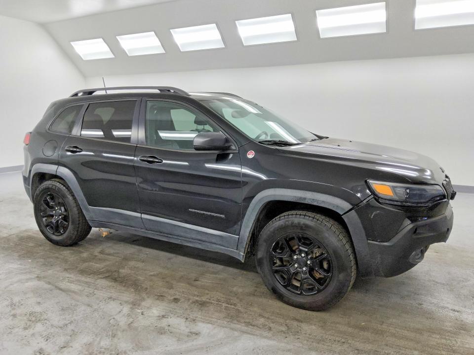 2019 JEEP CHEROKEE TRAILHAWK — Фото 4 из 13