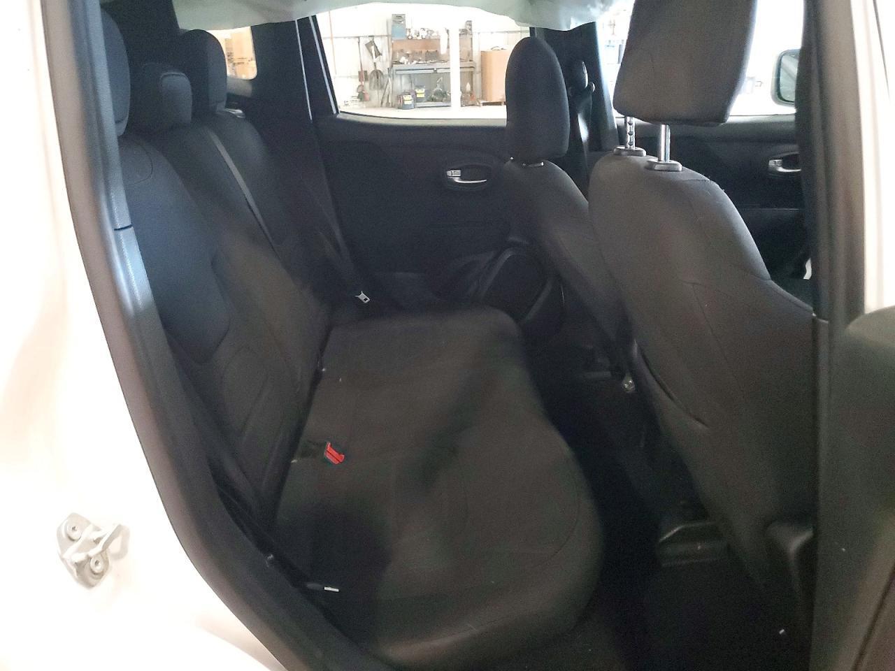 2019 JEEP RENEGADE LATITUDE — Фото 11 из 13