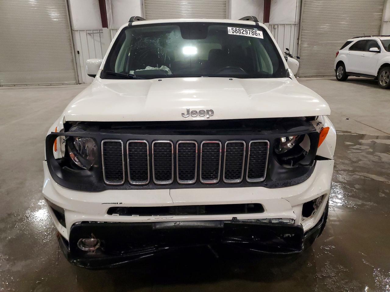 2019 JEEP RENEGADE LATITUDE — Фото 5 из 13