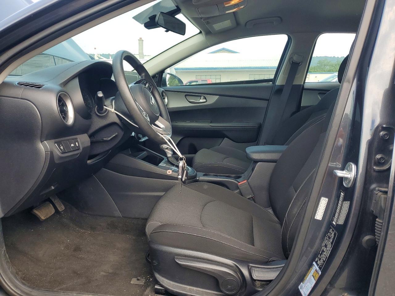 2019 KIA FORTE LXS — Фото 7 из 12