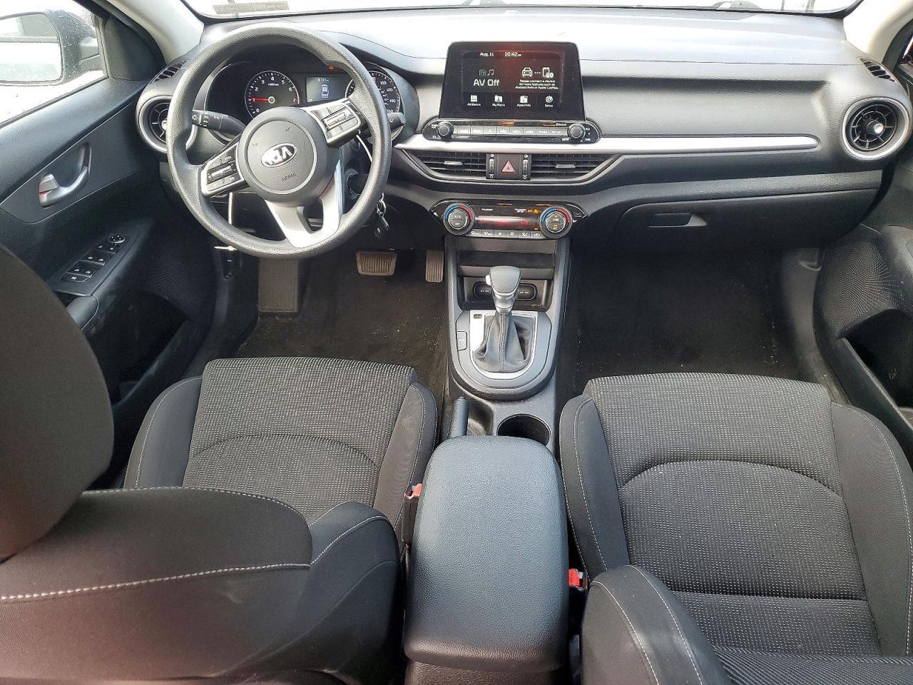 2019 KIA FORTE LXS — Фото 8 из 12