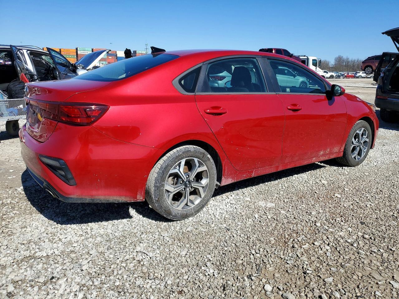 2019 KIA FORTE LXS — Фото 3 из 12
